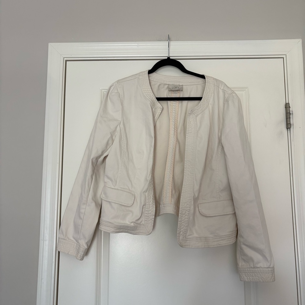 LOFT Women’s Cream Denim Light Jacket - Picture 6 of 14